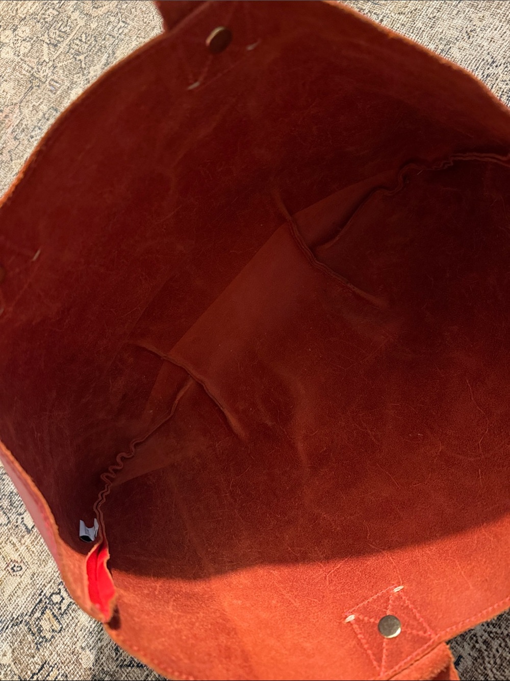 Bold Red Leather Tote with Dual Strap Design - Picture 2 of 2
